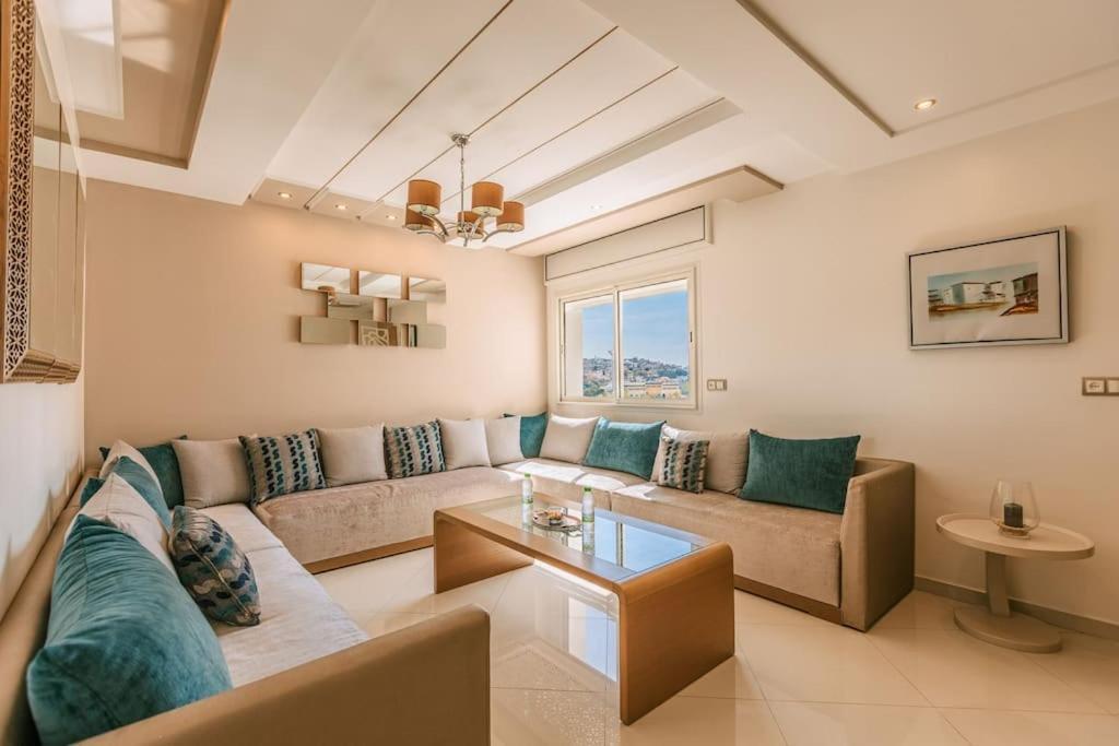 Central 2-Bedrooms Near Beach & Dining Tanger Eksteriør bilde